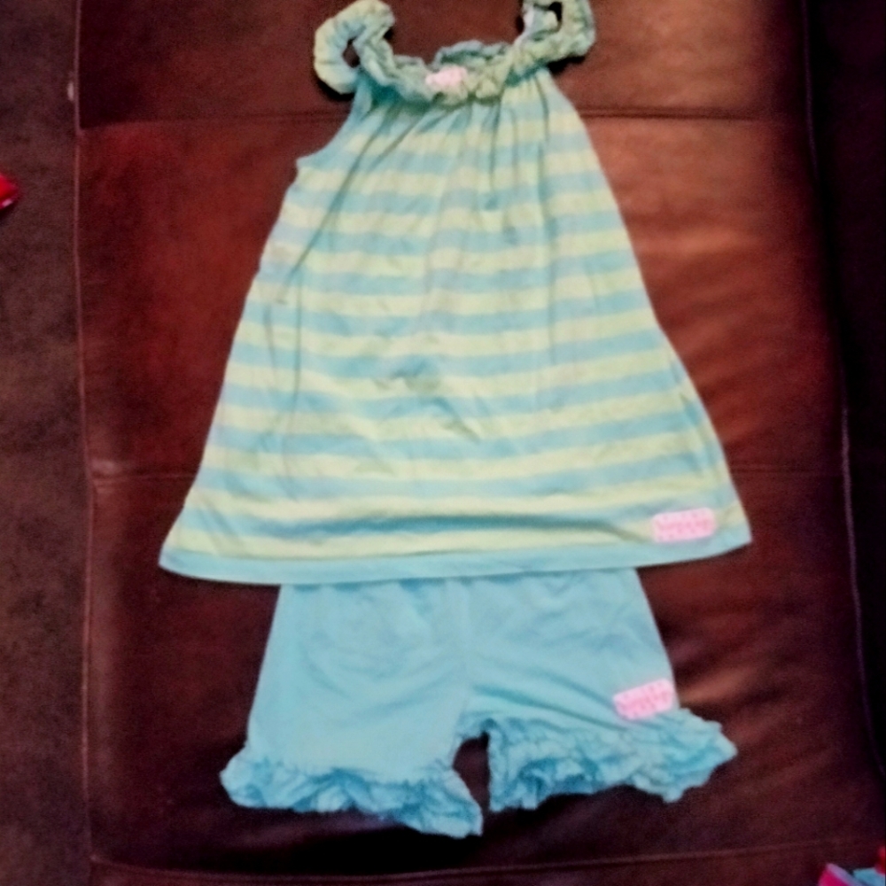 Ruffle Girl Outfit